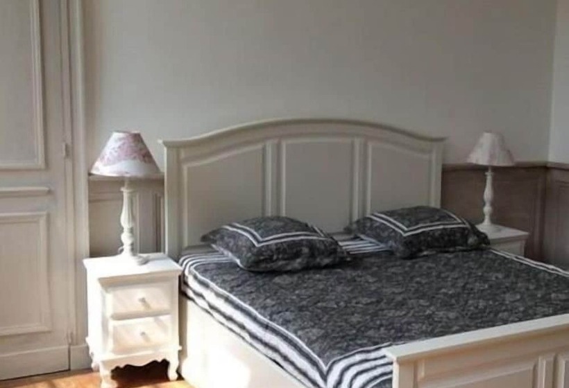 Семейный Четырехместный Номер, Les Chambres Du Chateau De Grèges