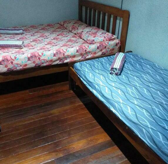 Standard 3 Bett Zimmer Geteiltes Bad, Discovery Malacca Hostel