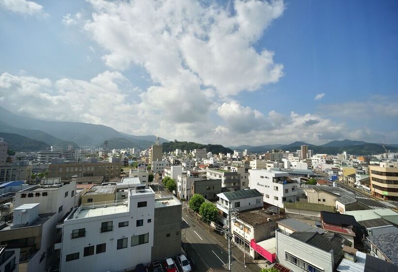 Номер Стандарт, Uwajima Oriental