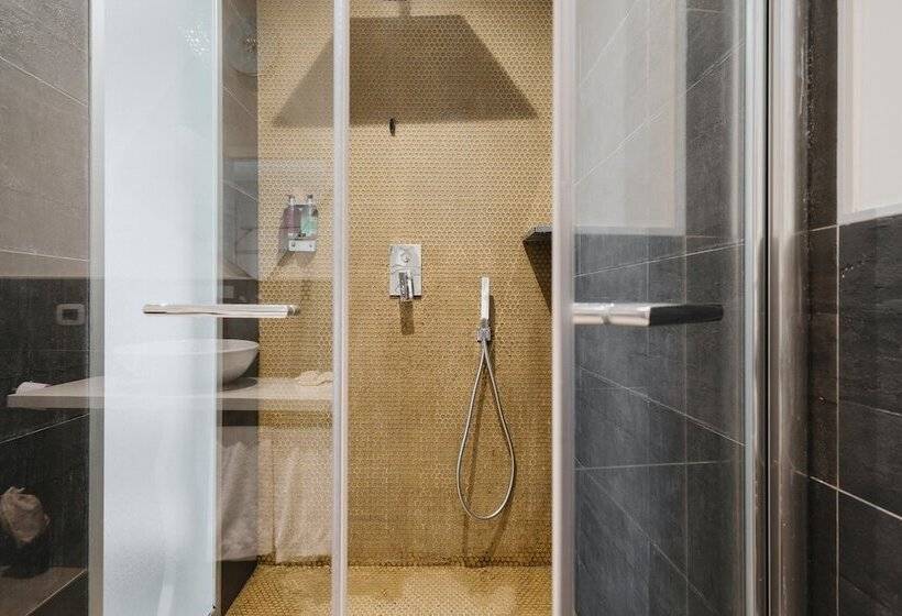 سوئیت کلاسیک, Montenapoleone Suites