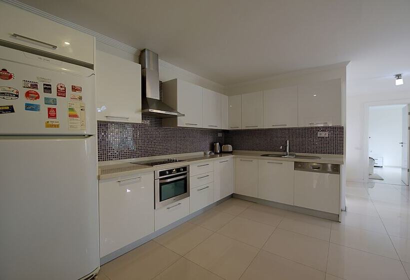 Апартаменты 2 спальни Вид на Сад, Royal Palm Residence