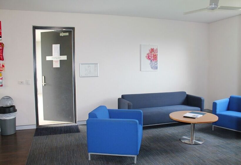 Апартаменты 5 спален, Western Sydney University Village Penrith