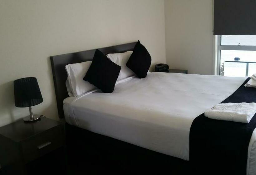 Номер Deluxe, Dooleys Tavern And Motel Capella