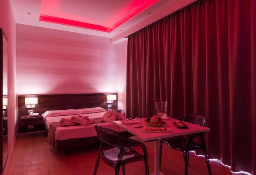 Полулюкс с Гидромассажем, Grand Hotel Biffy