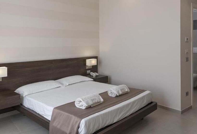 Семейный Номер Superior, Grand Hotel Biffy
