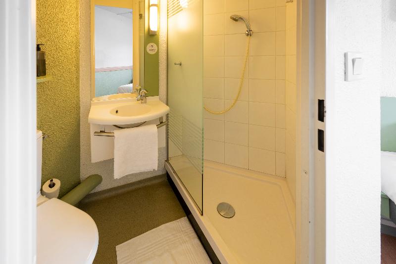Номер Стандарт Трехместный, B&b Hotel Toulouse Cité De L Espace Gonord