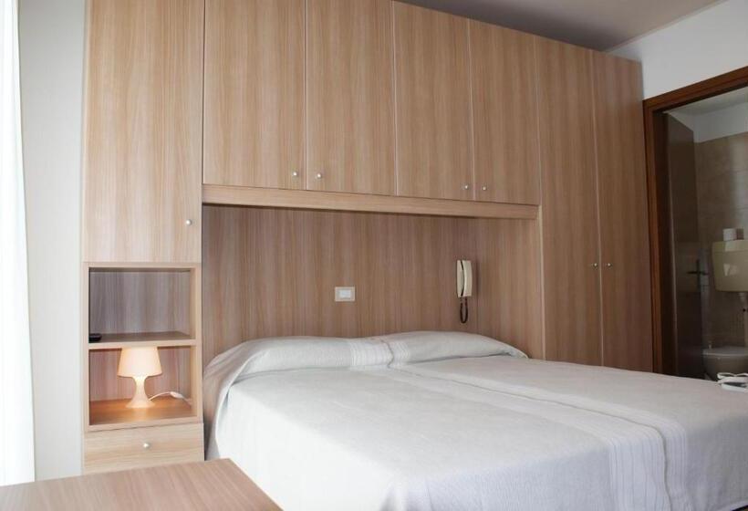 家庭间, Jesolo Sand