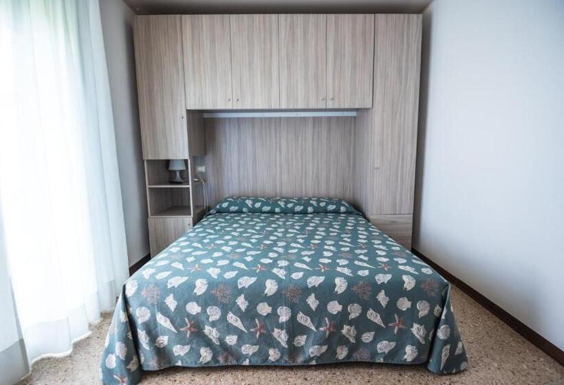 带露台的标准房间, Jesolo Sand