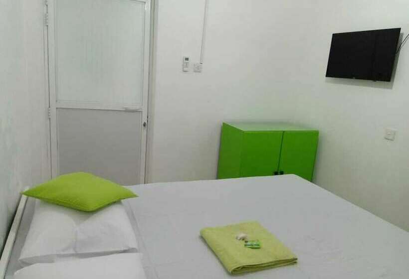 Номер Стандарт Двуспальная Кровать, Kandy Walkers Hostel
