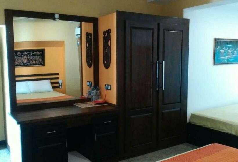 חדר דלוקס לשלושה, Adara Negombo