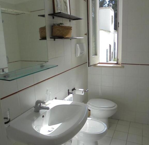 اتاق اکونومی, Tenuta Belvedere