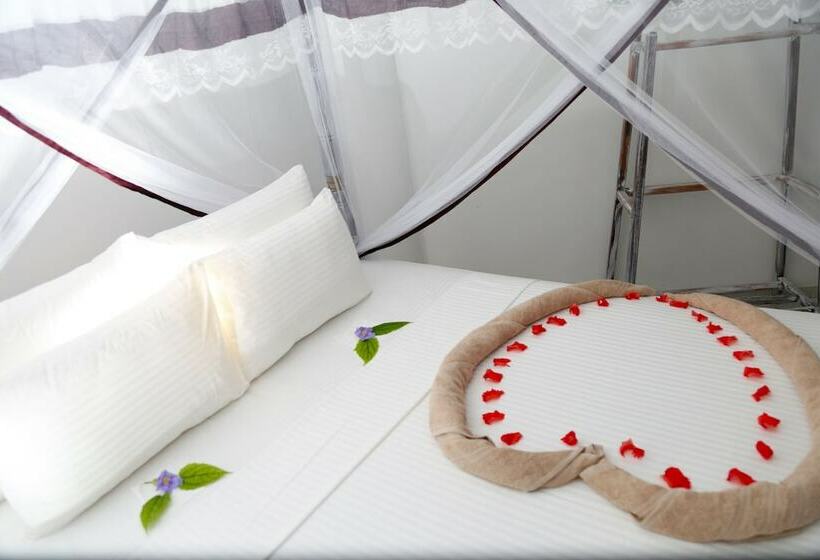 Хижина, Neptune Weligama   Hostel