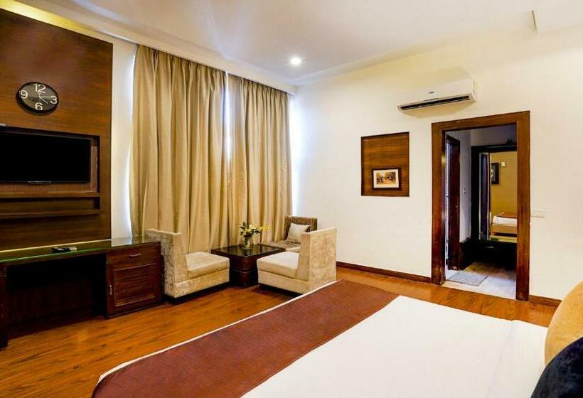 اتاق لوکس, Redwood Resort