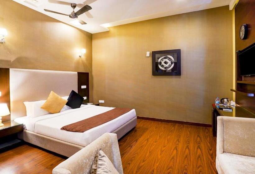 اتاق استاندارد, Redwood Resort