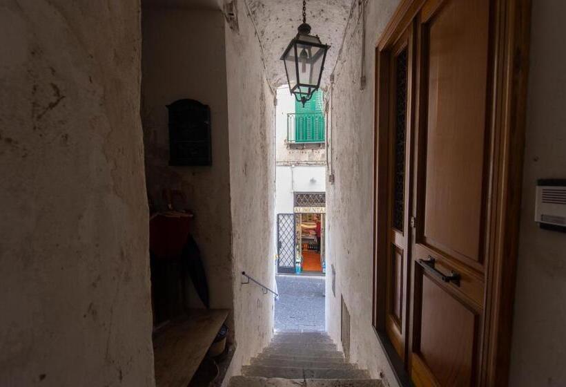 Студия Стандарт, Amalfi Andrea's House