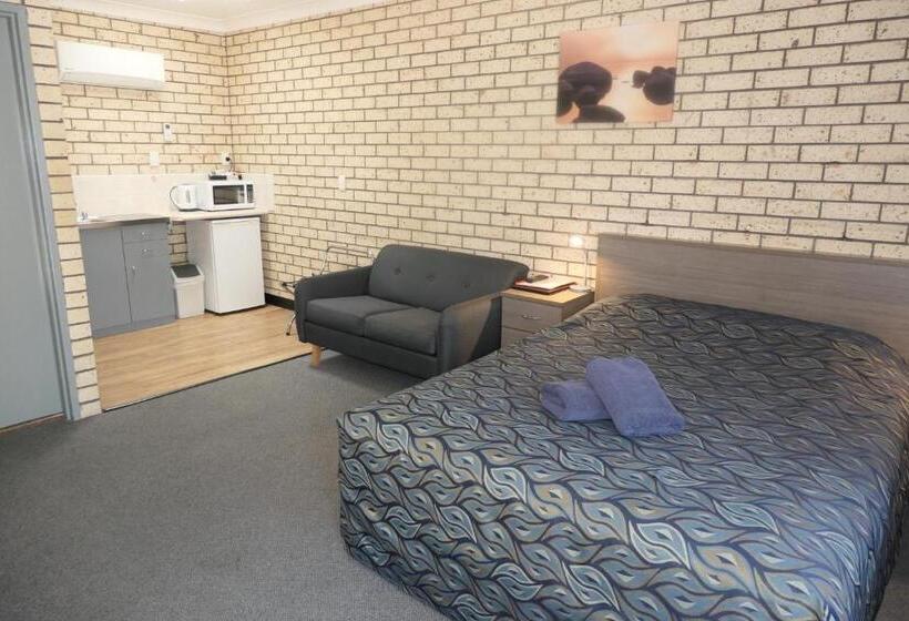 Номер Deluxe, Cowra Crest Motel
