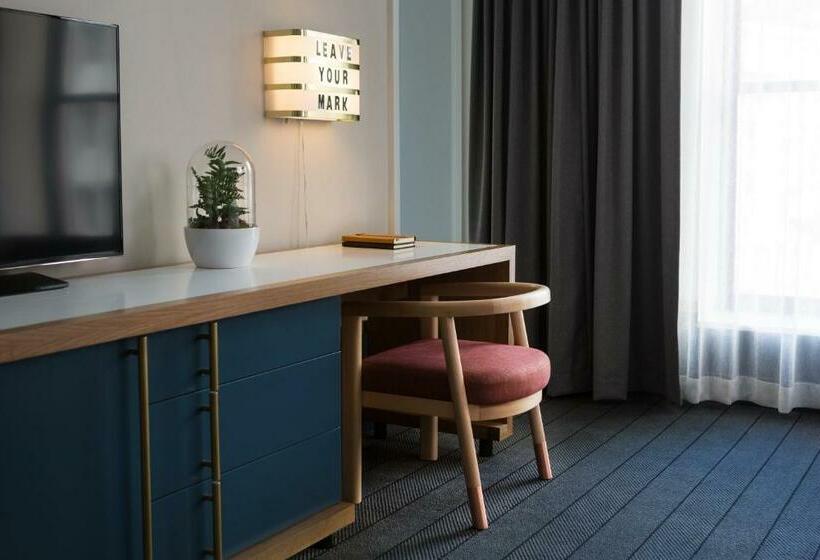 장애인을 위한 스탠다드 룸, Kimpton Schofield Hotel, An Ihg