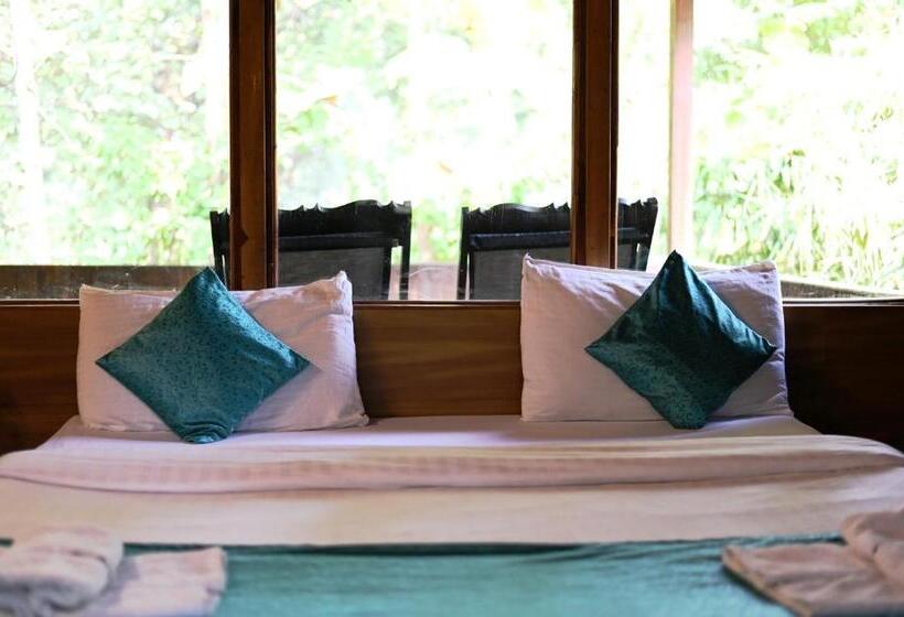 Номер Deluxe с Балконом, Tiger N Woods Resort