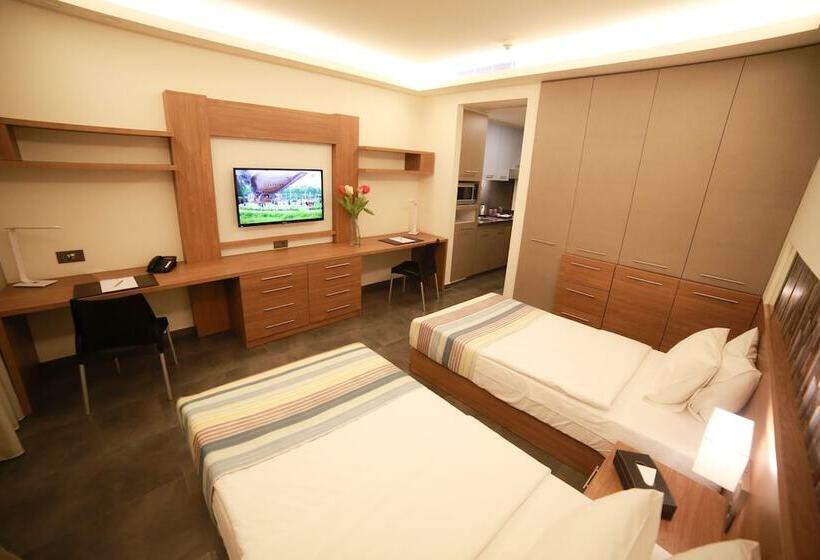 سوییت جونیور با بالکن, Urban Central Suites   Beirut