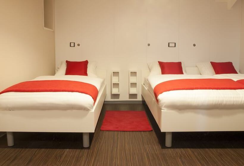 اتاق استاندارد چهار تخته, Botel Marina