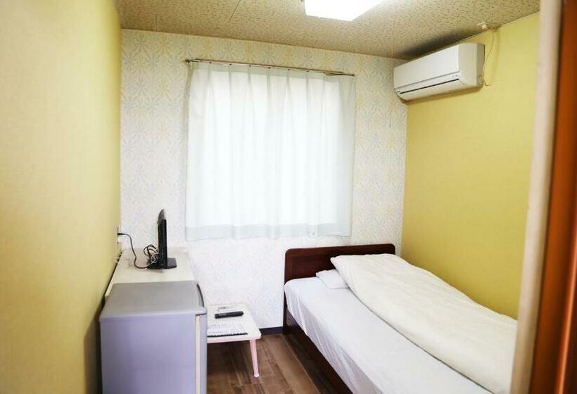Номер Стандарт Индивидуальный Совместная Ванная, Business Hotel Kaga