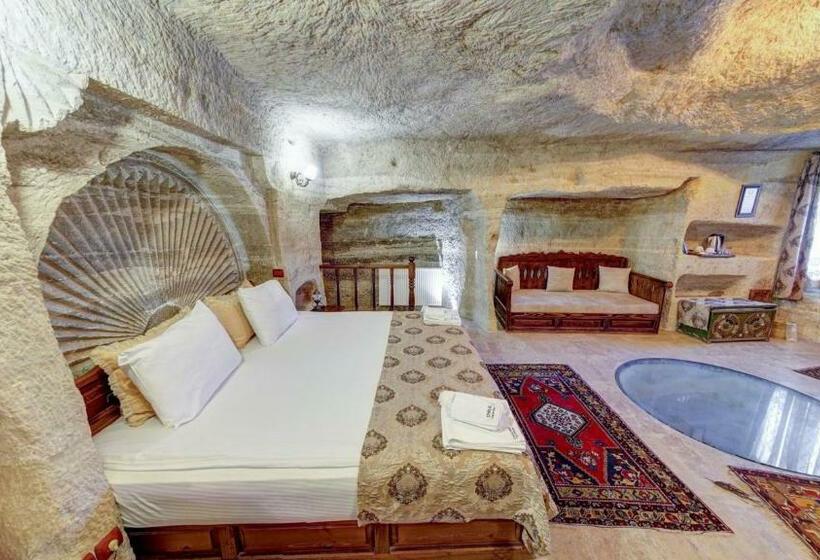 سوییت لوکس, Chelebi Cave Suites Plus 6 Years Old