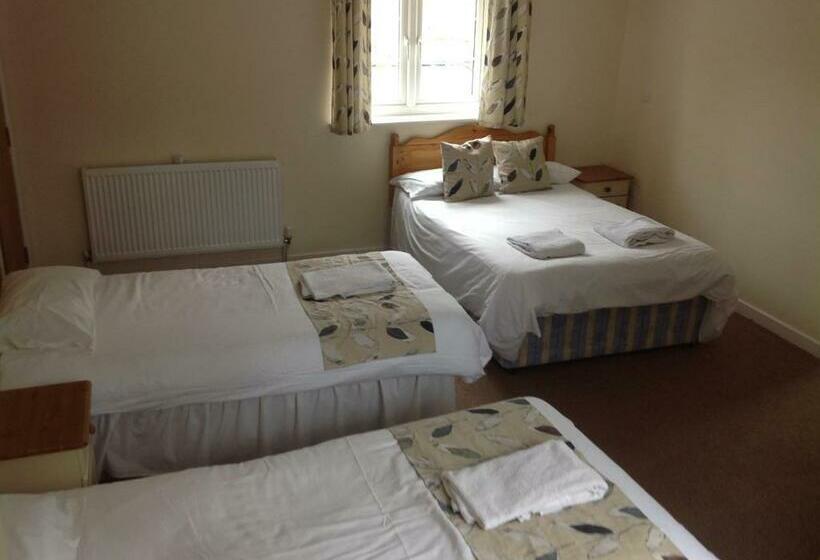 Семейный Номер, The Glan Yr Afon Inn