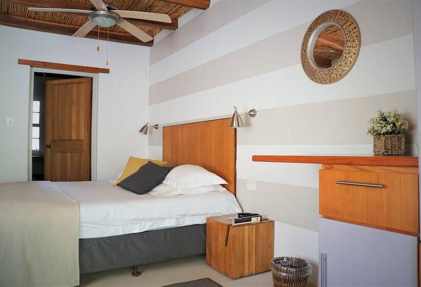 Номер Deluxe Кровать Кинг, Swellendam Country Lodge  Guest House  B&b