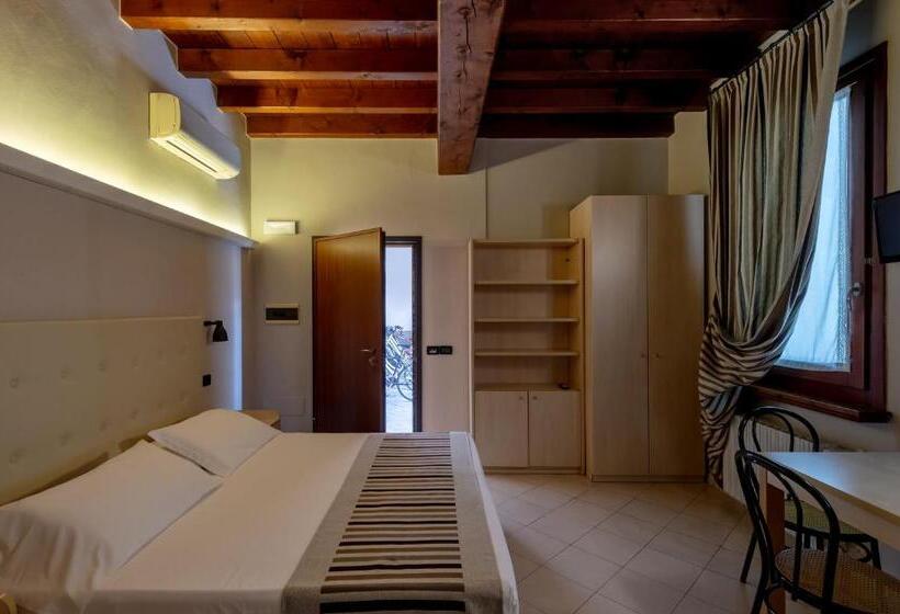 四人标准间, Antico Residence