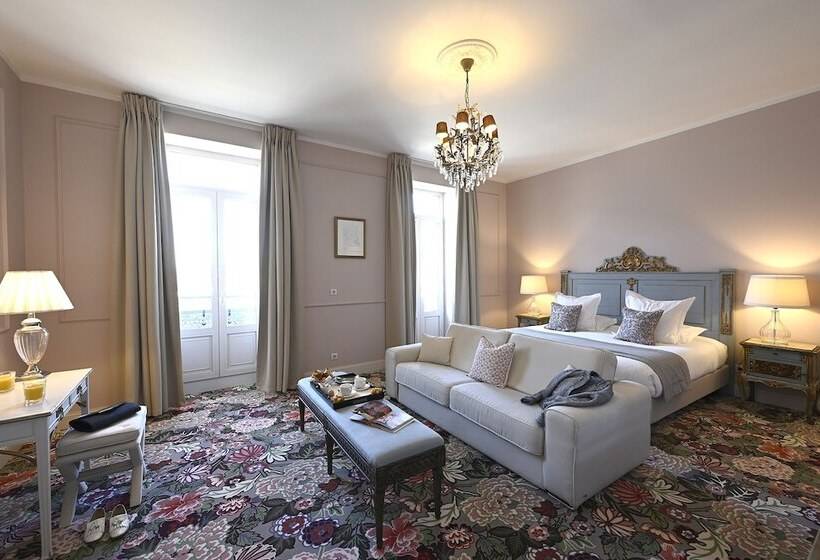 سوییت, Grand Hôtel Henri   Teritoria
