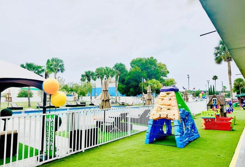 Standardzimmer mit Poolblick, Magic Moment Resort And Kids Club