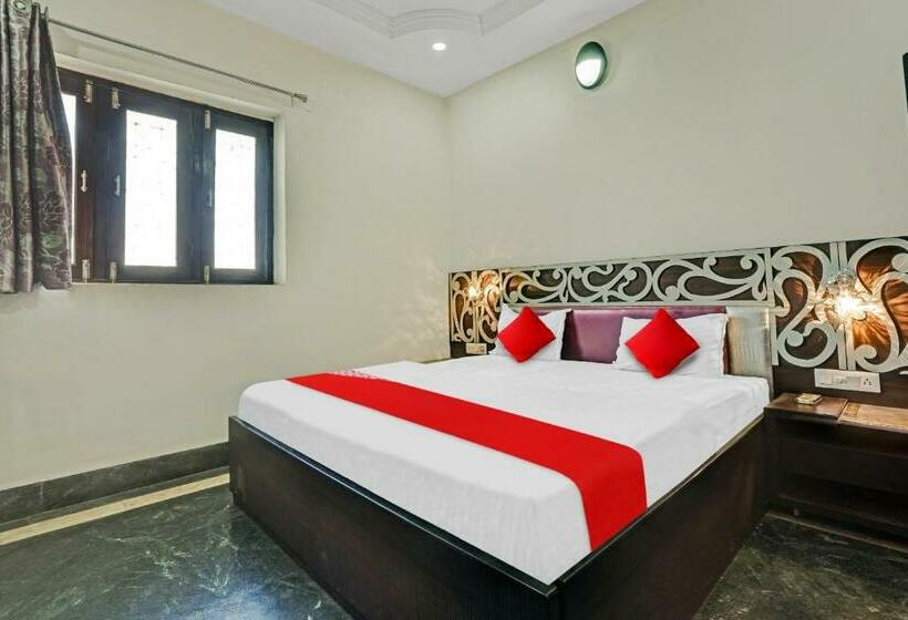 اتاق کلاسیک سه تخته, Flagship Hotel Pragya 4