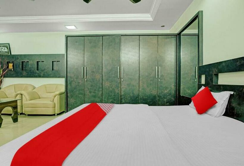 اتاق کلاسیک سه تخته, Flagship Hotel Pragya 4