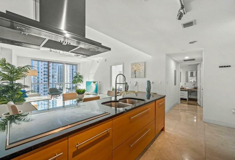 דירה בת חדר שינה 1 עם מרפסת, Icon Brickell Luxury Residence