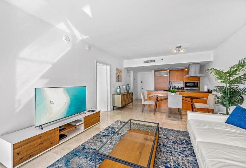 דירה בת חדר שינה 1 עם מרפסת, Icon Brickell Luxury Residence