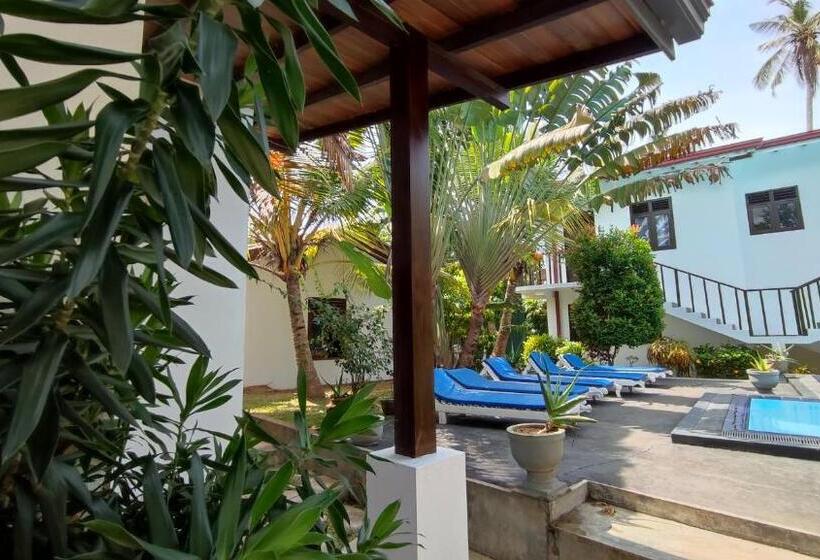 بانگلوی استاندارد, Villa Tangalle Lagoon