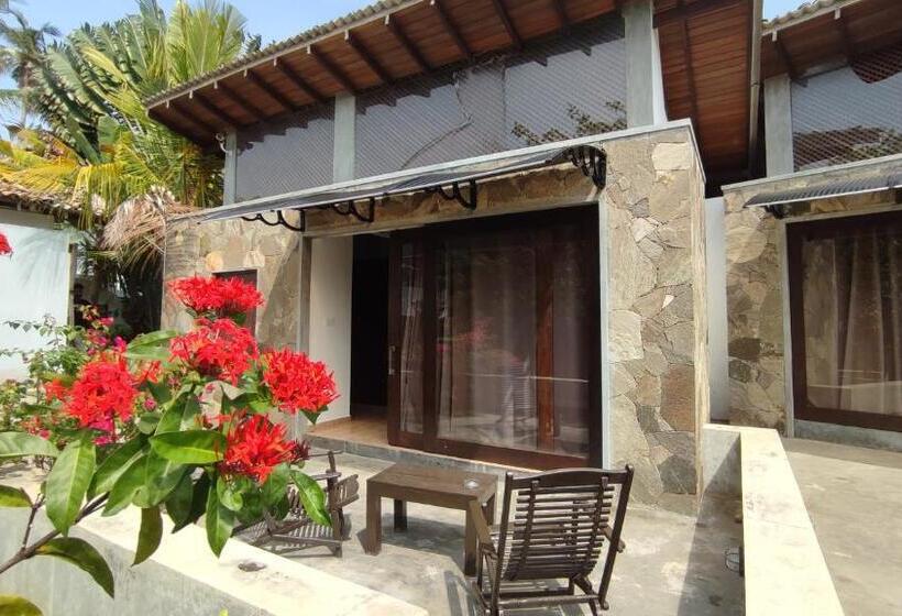 بانگلوی استاندارد, Villa Tangalle Lagoon