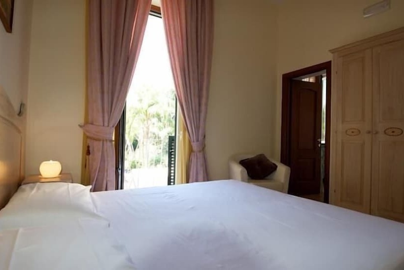 חדר סטנדרט נוף לעיר, Divina House B&b