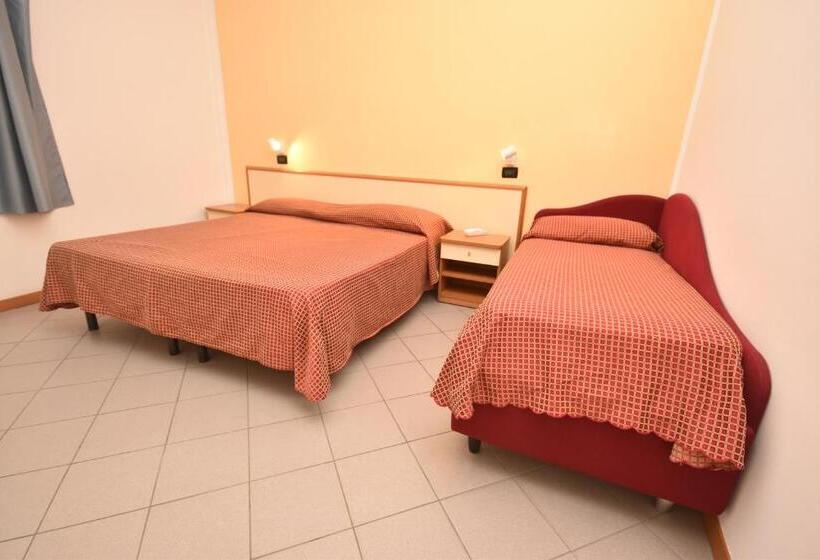 4 Bett Standardzimmer, Thea