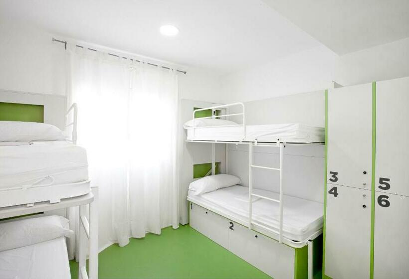 Cama en Habitación Compartida, Sant Jordi Hostels Gracia
