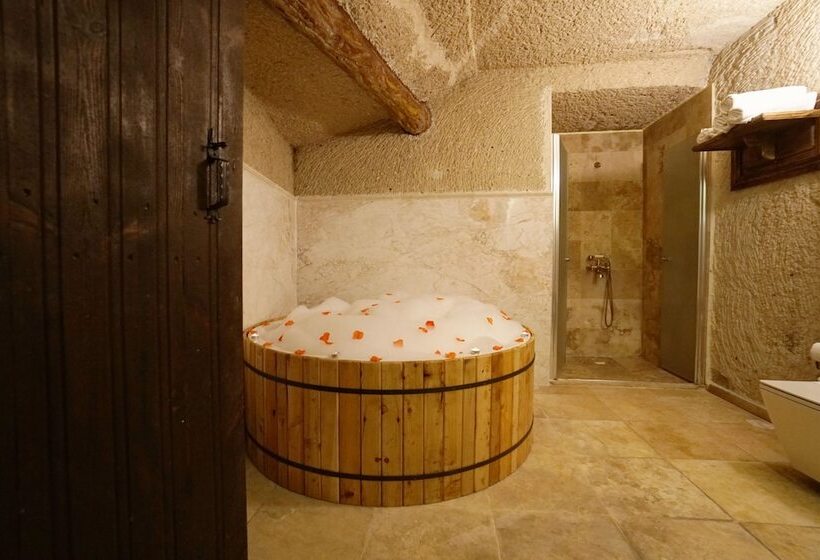 豪华套房, Roma Cave Suite