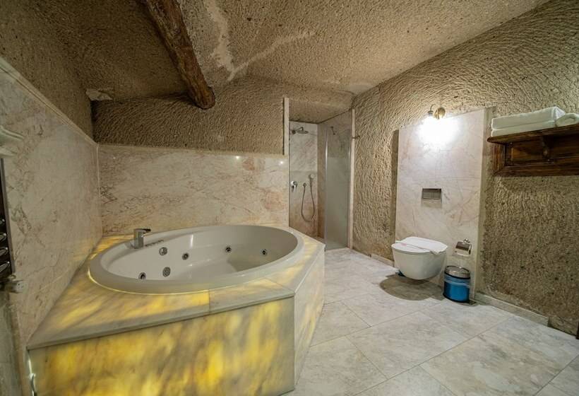 豪华套房, Roma Cave Suite