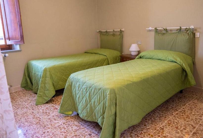 Апартаменты 1 Спальня Нижний Этаж, Agriturismo Irto Colle