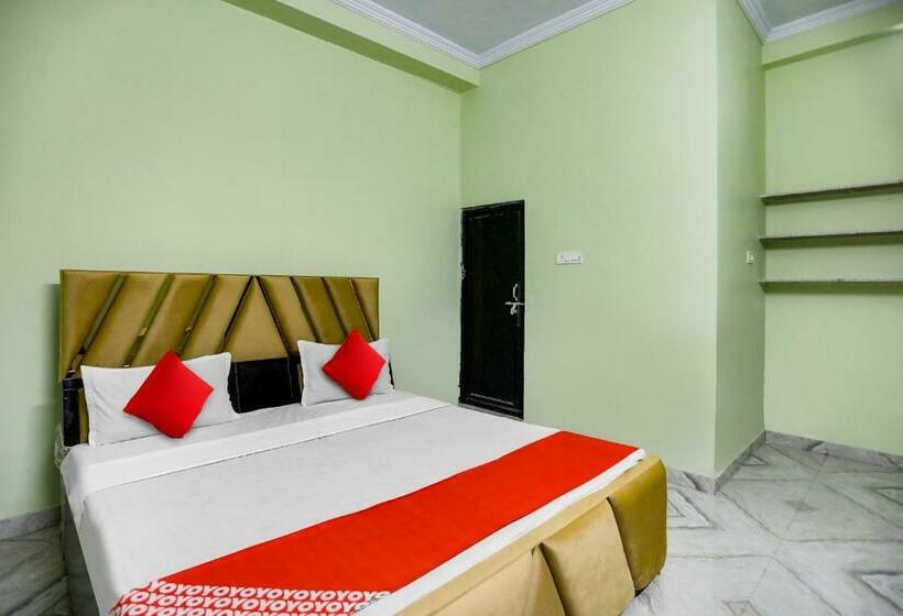 Трехместный Номер Классика, Oyo Flagship 81292 Love To Serve Oyo