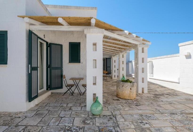 اتاق خانوادگی, Masseria Abadia Uno