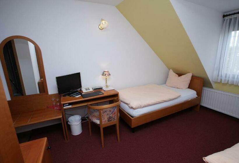 Номер Стандарт, Eiscafe Pizzeria Hotel Rialto