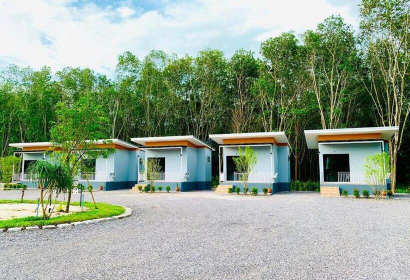 스탠다드 룸 가든 전망, Suanvadee Resort สวนวดี รีสอร์ท