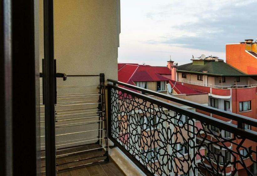 Полулюкс с Балконом, North Star Suite