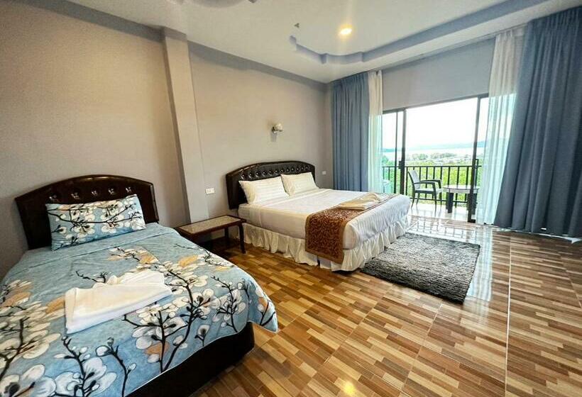 스탠다드 트리플 룸, So View Phuket Resort