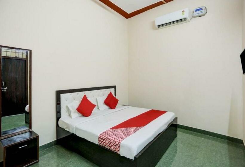 Трехместный Номер Классика, Oyo Flagship 81256 Comfort Stay